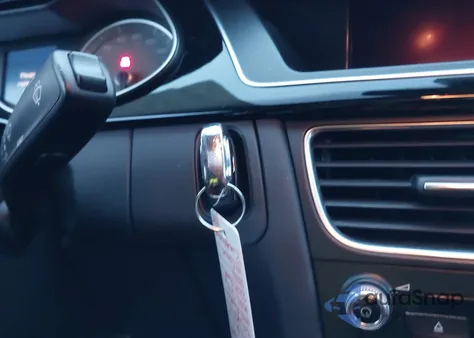 2014 Audi S4 3.0T Premium Plus z USA, uszkodzony, nr VIN WAUDGAFL3EA051740